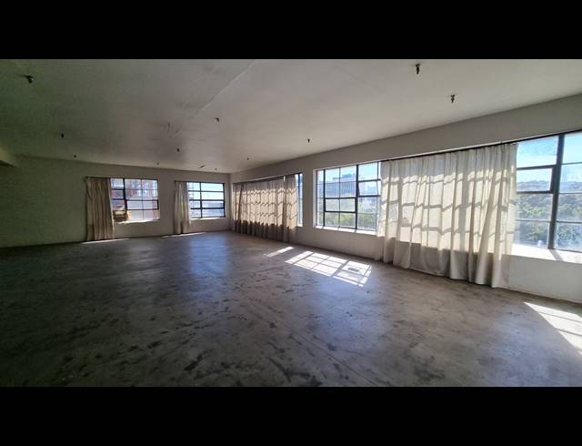 450M² BUSINESS TO LET IN WOODSTOCK